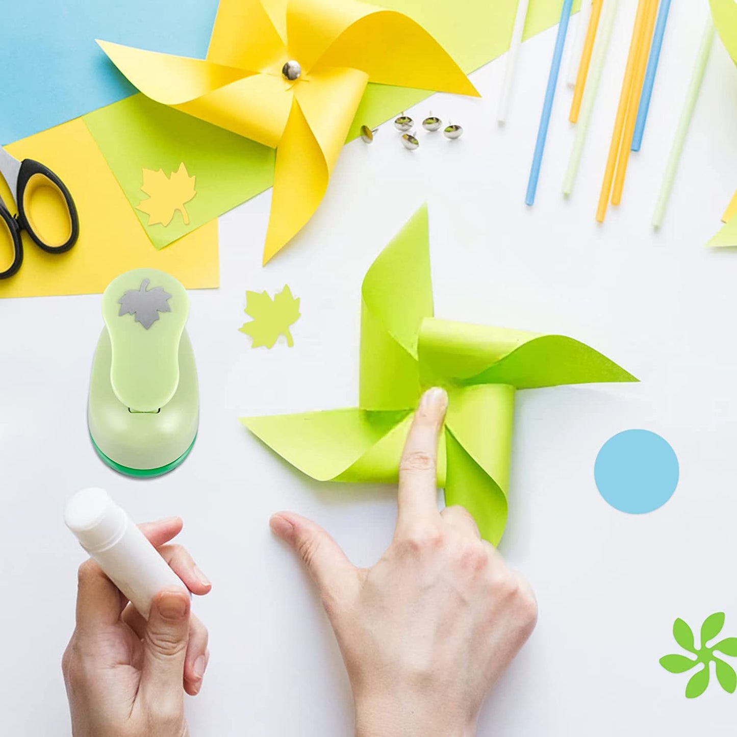 UCEC 6 Pcs Craft Hole Punch, 1-Inch Paper Puncher Handmade Hole Scrapbooking Punches, Different Shape Crafting Designs for Kindergarten Teacher Office Supplies Kids