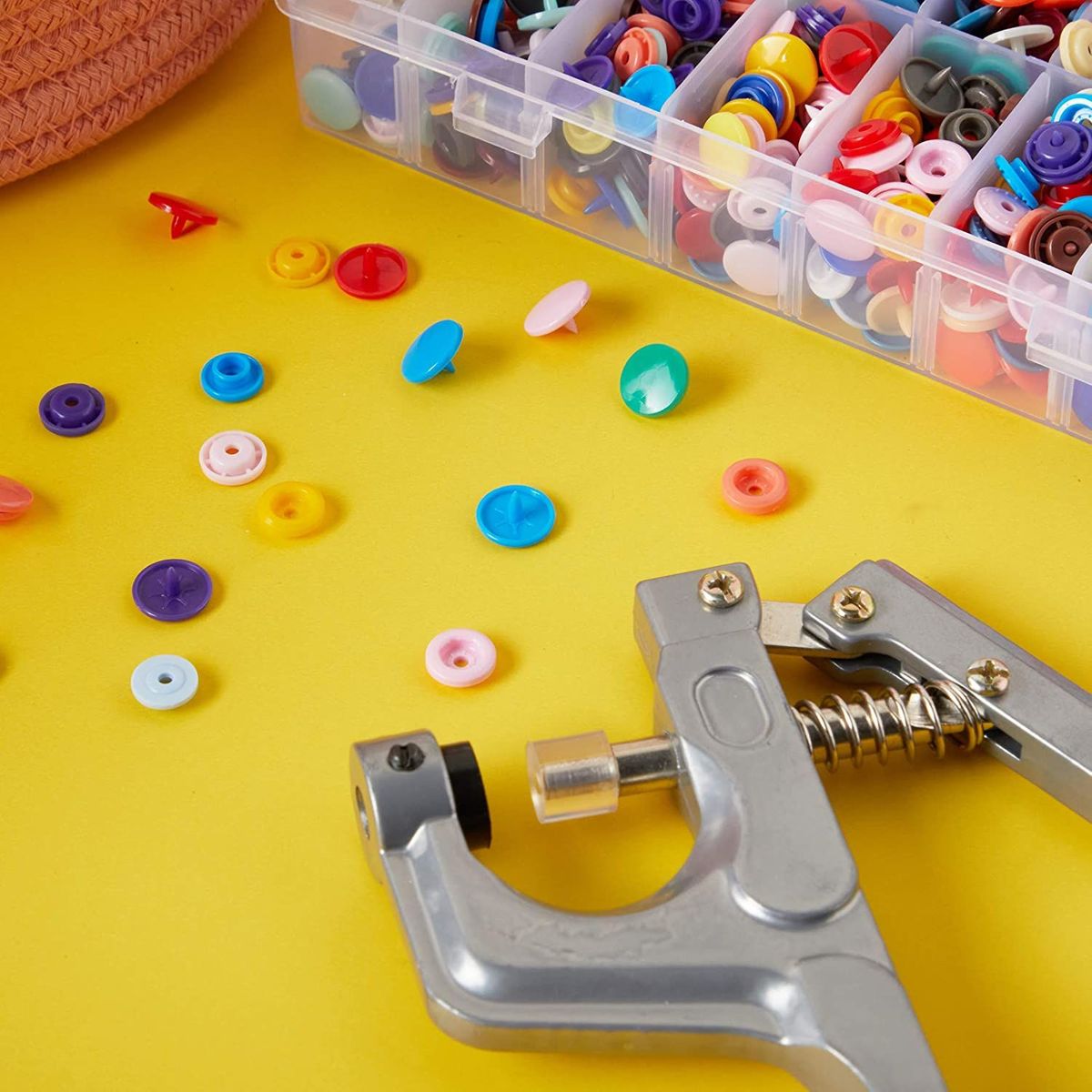 392 Pcs Set Snap Buttons Pliers Kit, Plastic Replacement with Tools and Storage Box, Sewing Supplies, 0.5 in, 24 Colors