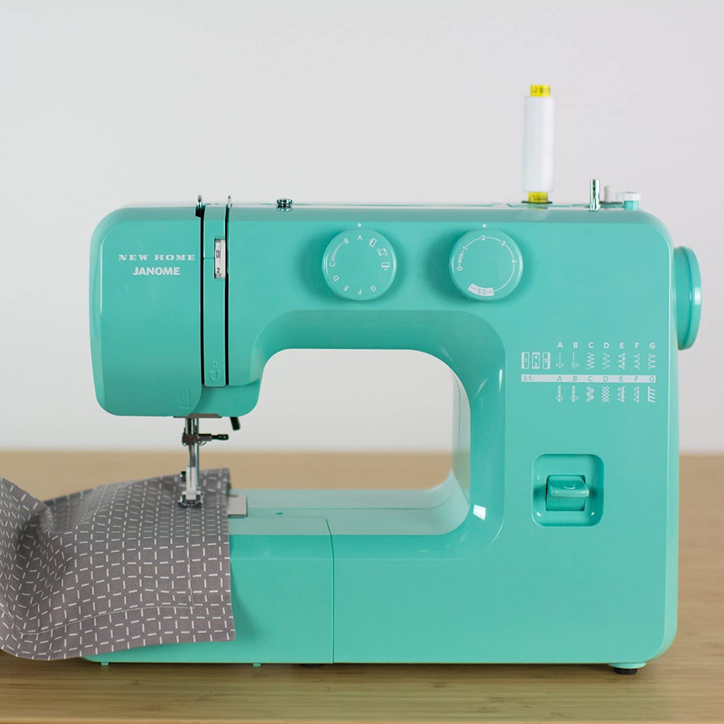 Janome General Crystal Easy-to-Use Sewing Machine